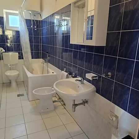 Manu Apartman