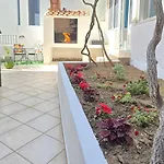 Apartment Manu Baska Voda