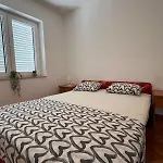 Manu Apartment *
