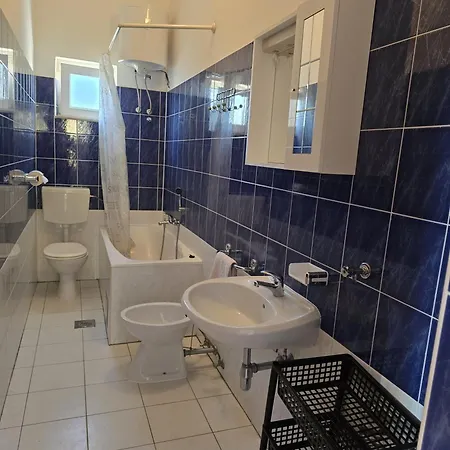 Manu Apartment Baska Voda
