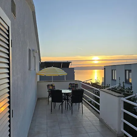 Manu Apartment