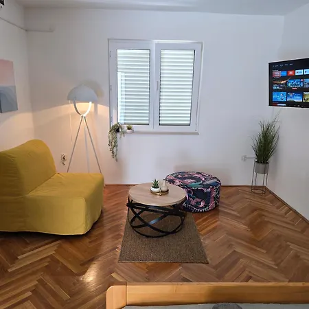Manu Baška Voda