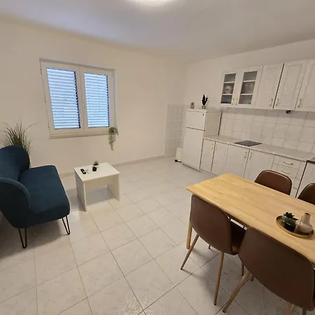 Manu Appartement Baška Voda