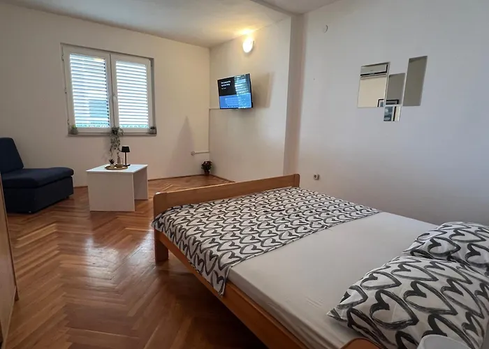 Manu Apartman